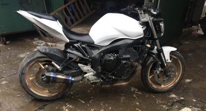 fz6 vuot duoi